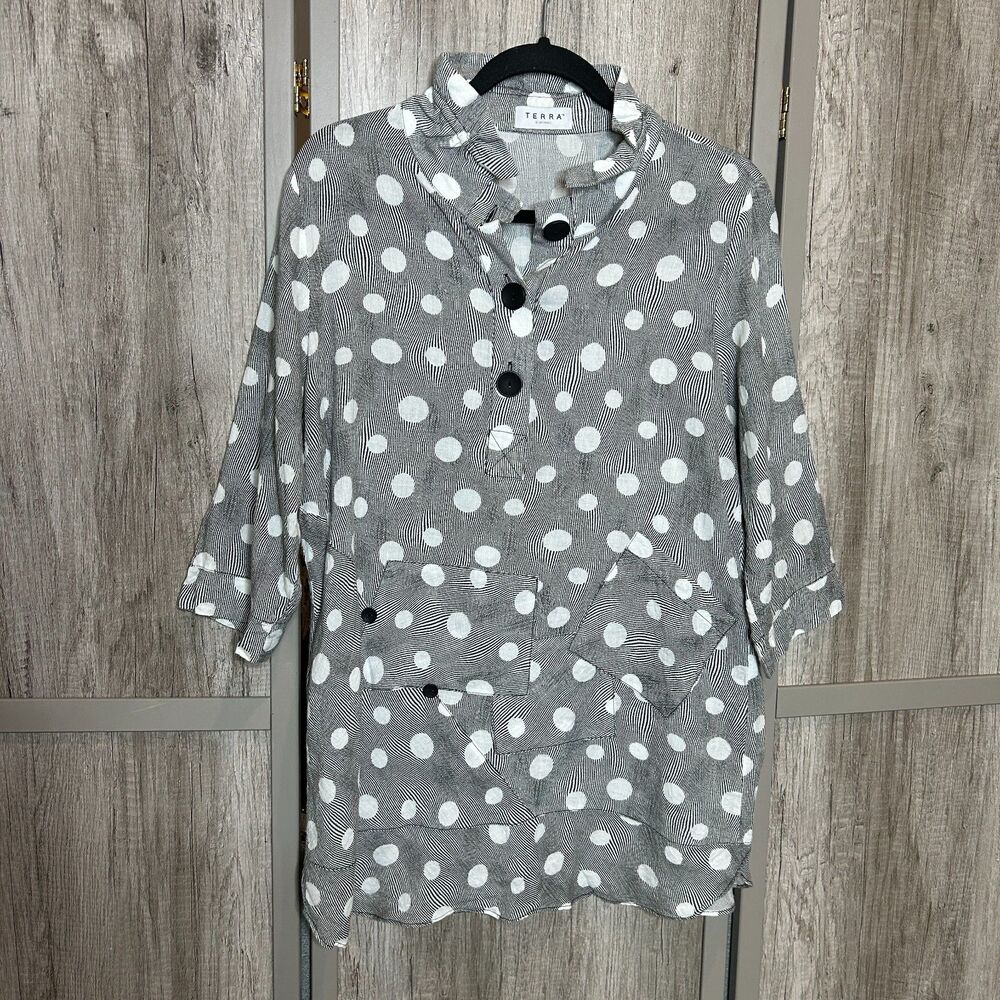 Terra SJ Apparel Top Size M Wired Collar Button Front Lagenlook Artsy